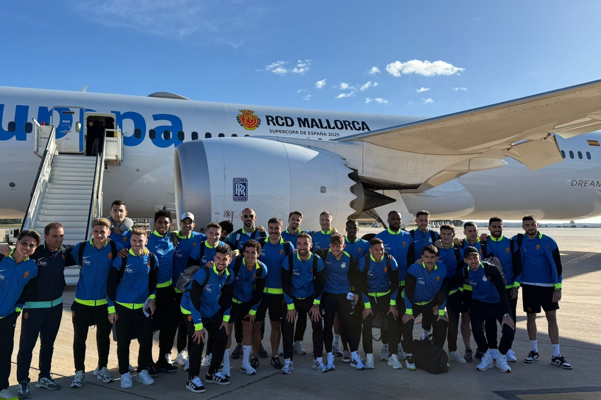 更是斯盧茨 更是斯盧茨